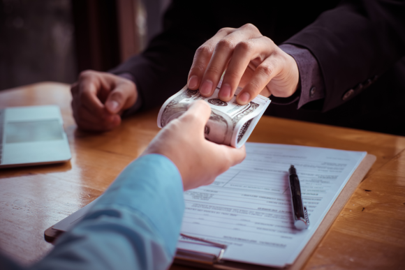 Top Obvious Signs of Unlicensed Money Lenders in Singapore